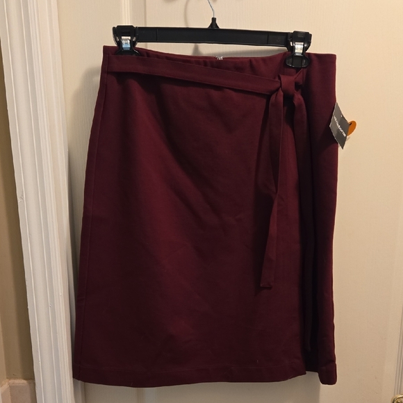Liz Claiborne Dresses & Skirts - Liz Claiborne Career Autumn Burgundy FauxWrap Skirt Tie Front Fully Lined 10 NEW